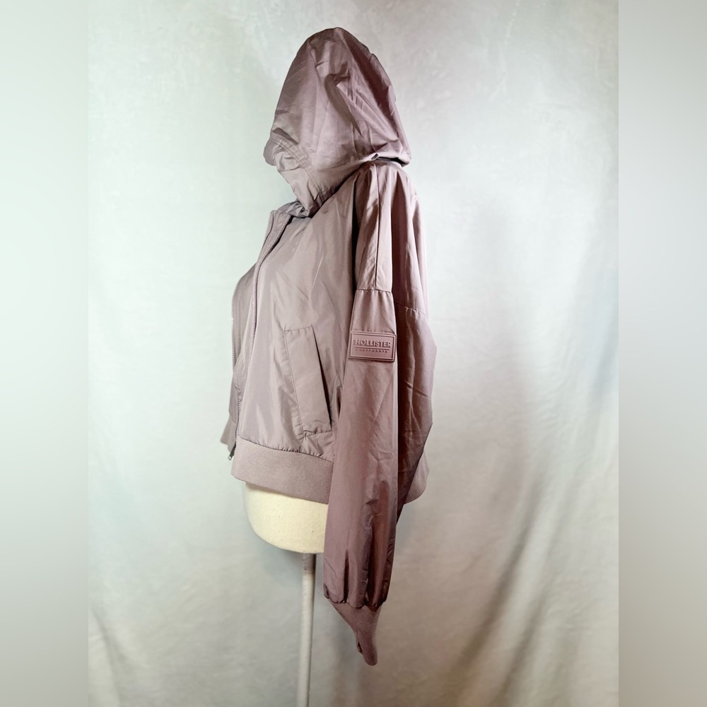 Hollister NWT Crop Windbreaker Jacket Women’s Size Large Light Purple - Picture 4 of 10